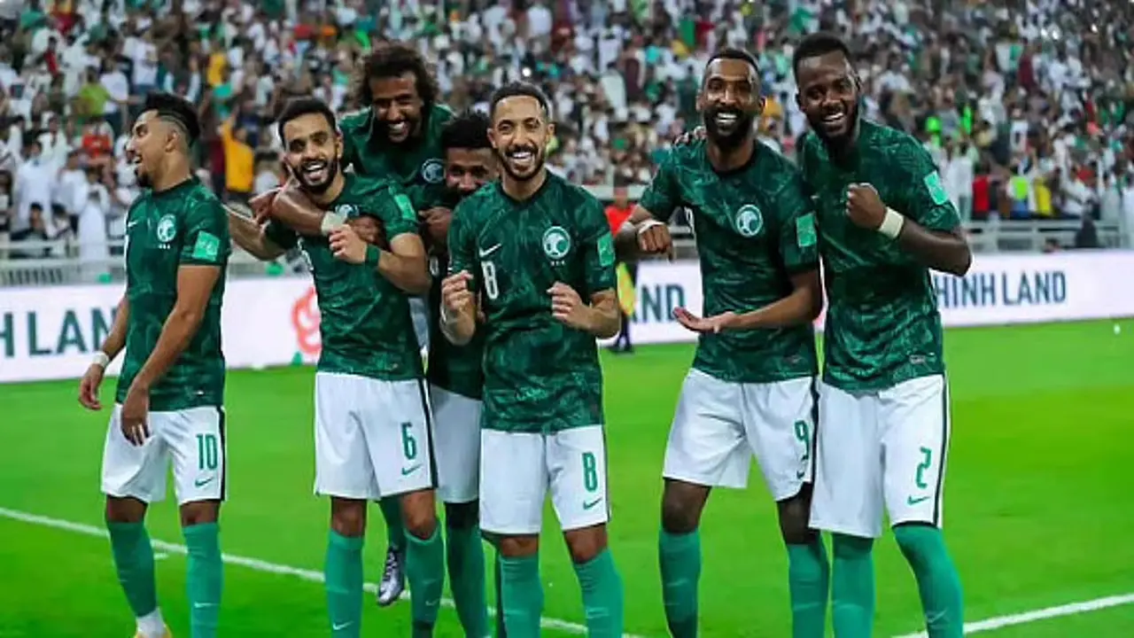 الأخضر يبدأ تدريباته في نيويورك استعدادًا لكأس العالم